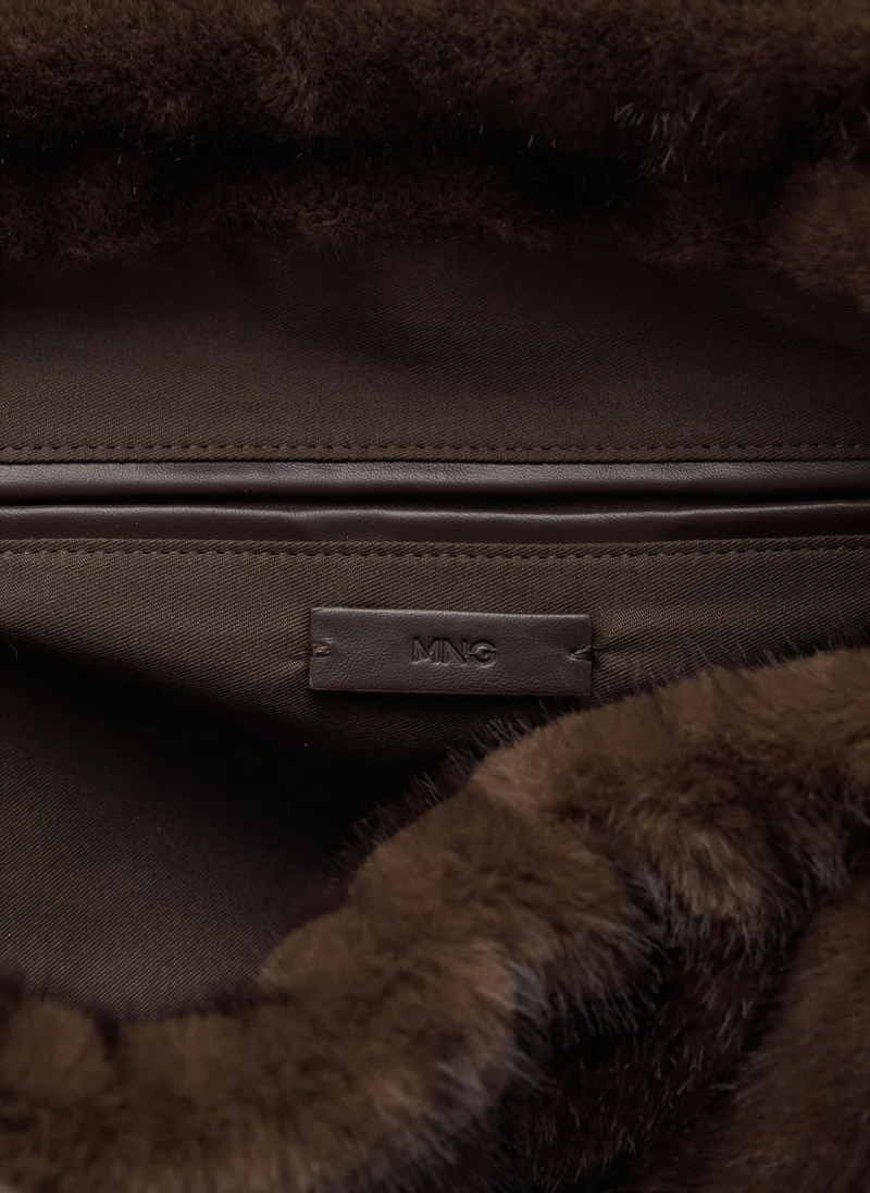 مانجو حقيبة كتف بتأثير الفرو