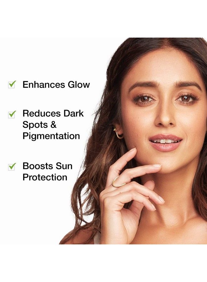 MCaffeine سيروم للوجه يحتوي على 15% فيتامين سي لبشرة متوهجة بالشاي الأخضر و1% كافيين؛ يقلل من البقع الداكنة والتصبغ؛ ينعش البشرة الباهتة ويحميها من أضرار أشعة الشمس؛ سيروم للرجال والنساء 30 مل - Image 4