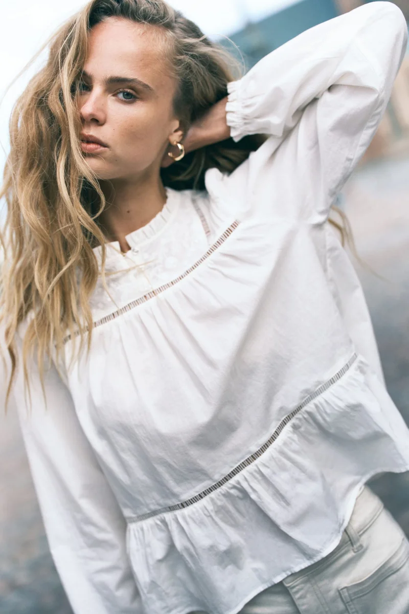 H&M Embroidered cotton blouse