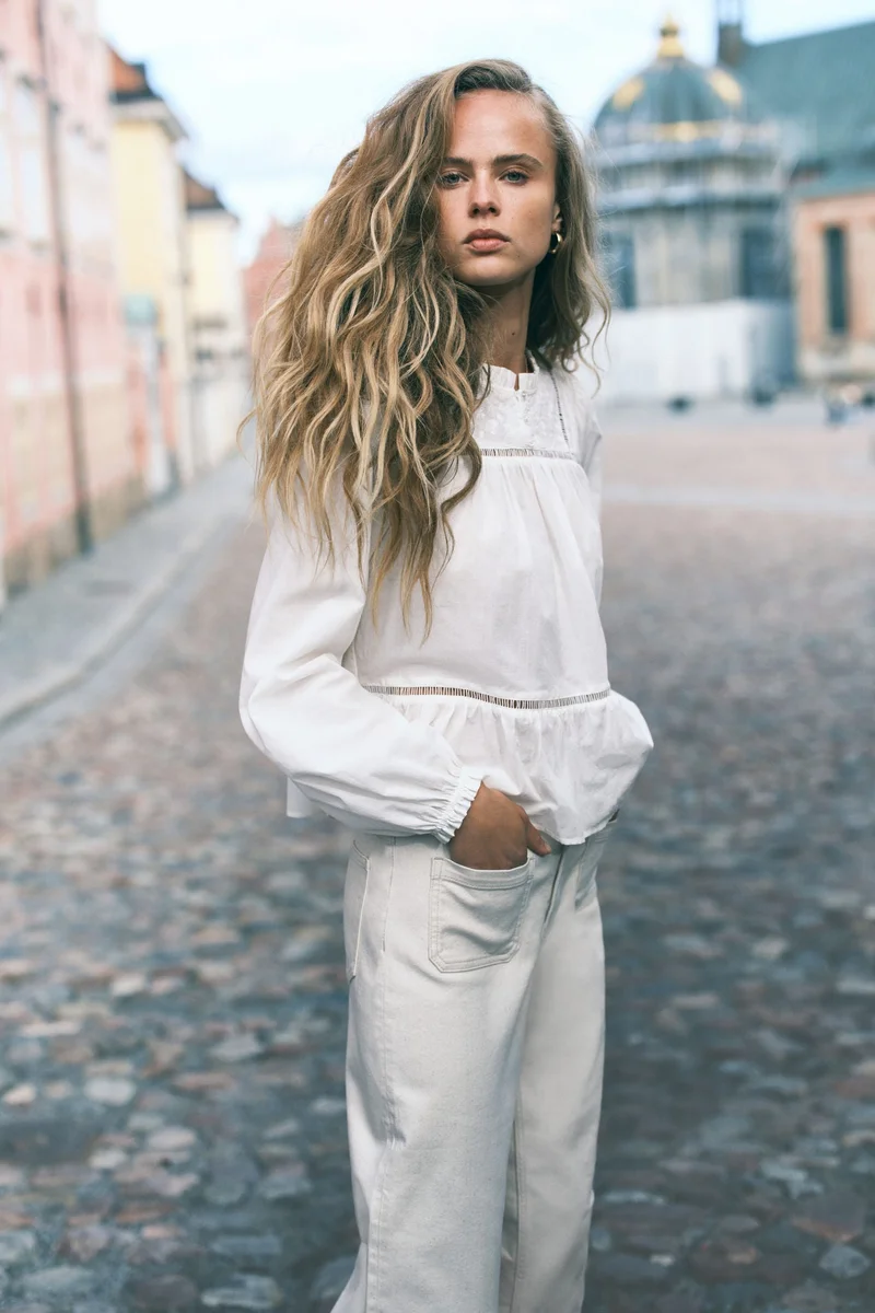 H&M Embroidered cotton blouse