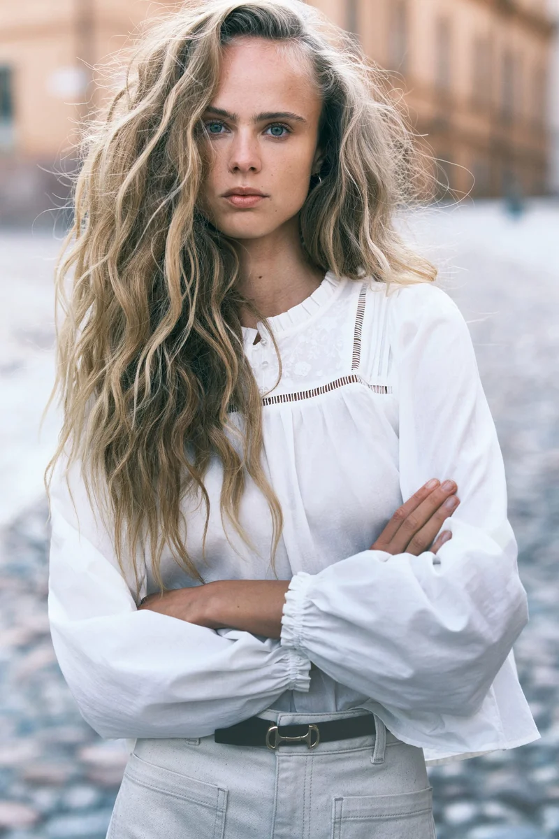 H&M Embroidered cotton blouse