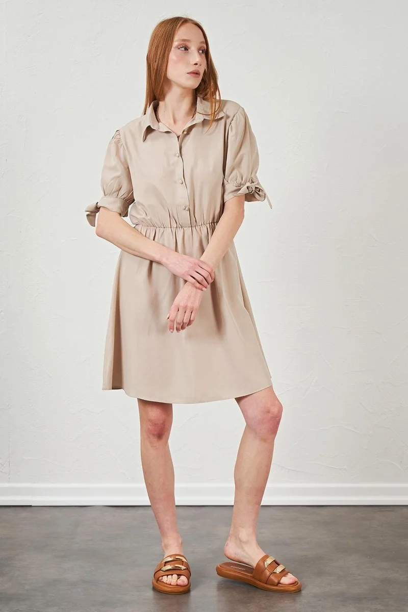 تينا Collared Elastic Waist Dress