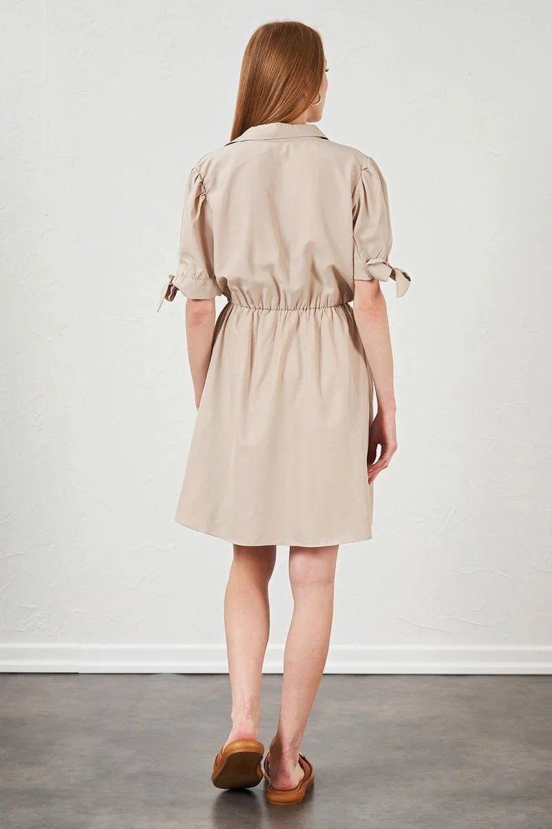 تينا Collared Elastic Waist Dress