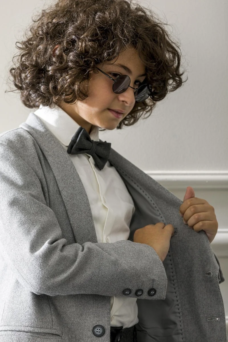 نكساكتيف Children's Youth Bow Tie Jacket Shirt Trousers Suit Graduation Prom Festive Wedding Groom Suit Set of 4 NX-5010