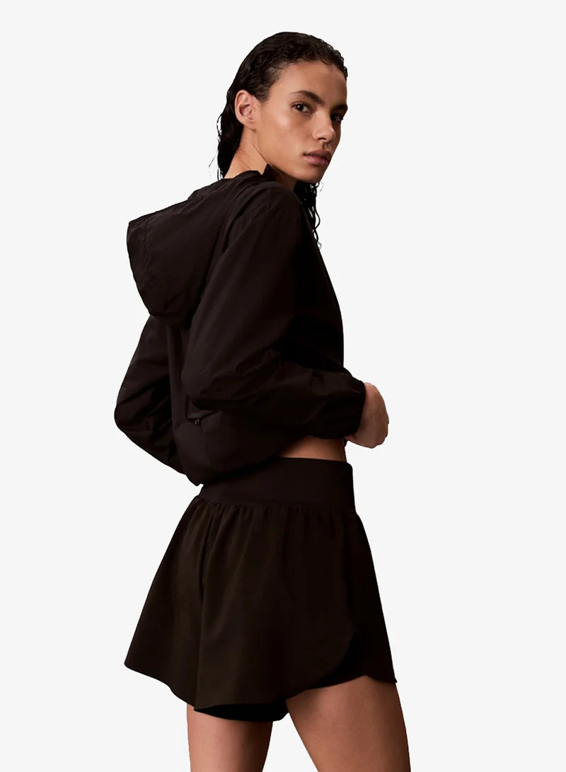 كالفن كلاين سبورت شورت رياضي أيقوني  في