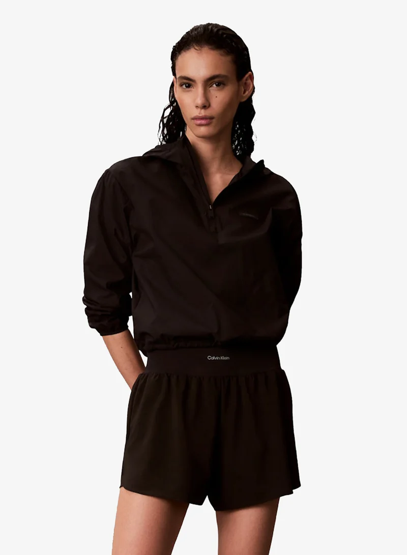 كالفن كلاين سبورت شورت رياضي أيقوني  في