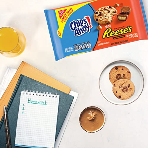 CHIPS AHOY! Reese’s Peanut Butter Cup Chocolate Chip Cookies, Family Size, 14.25 oz - Image 5