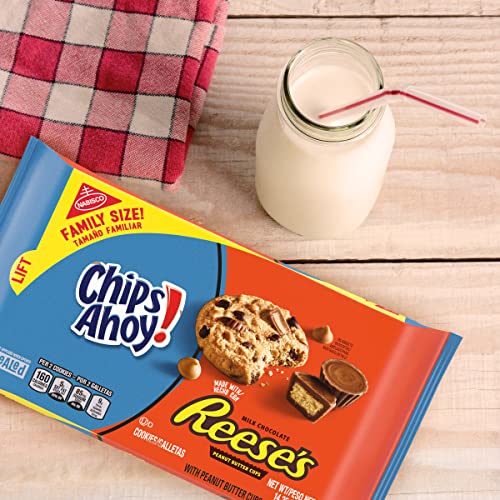 CHIPS AHOY! Reese’s Peanut Butter Cup Chocolate Chip Cookies, Family Size, 14.25 oz - Image 3