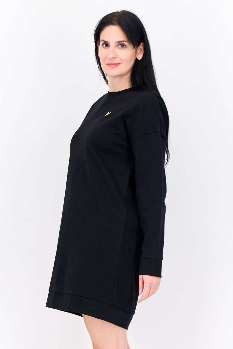 Lyle & Scott فستان سترة مزخرف بشعار للنساء، أسود - Image 2