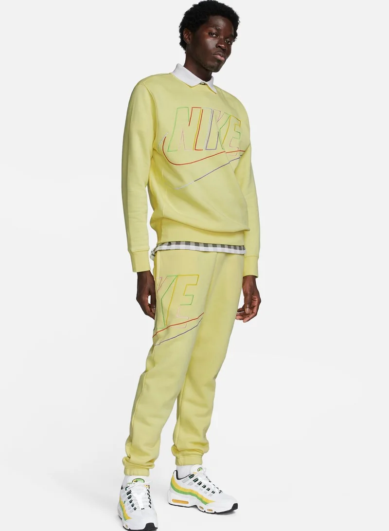 Nike Club Cuffed Sweatpants