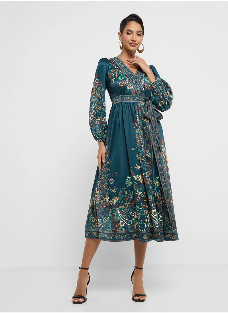 خزانة Printed Wrap Dress