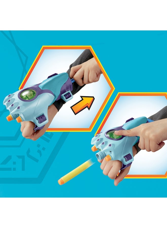 HASBRO - TRANSFORMERS Transformers EarthSpark Cyber-Sleeve Battle Blaster with 3 Nerf Darts and Cyber-Sword, Interactive Role Play Toys for Boys and Girls Ages 6 and Up - Image 5