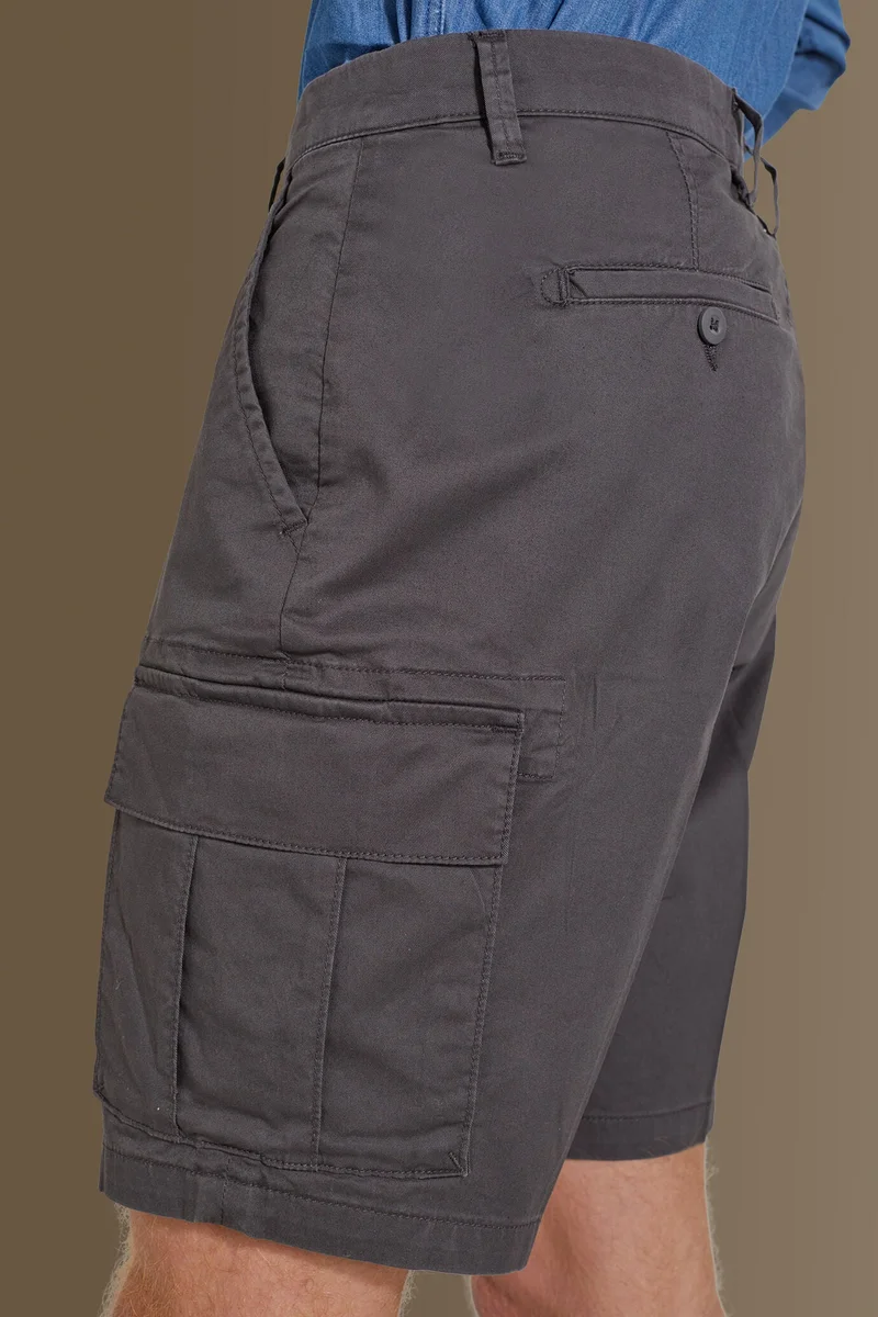 Doppelganger Grey Cargo bermuda twill stretch construction - DK Grey for Men | Best Price UAE
