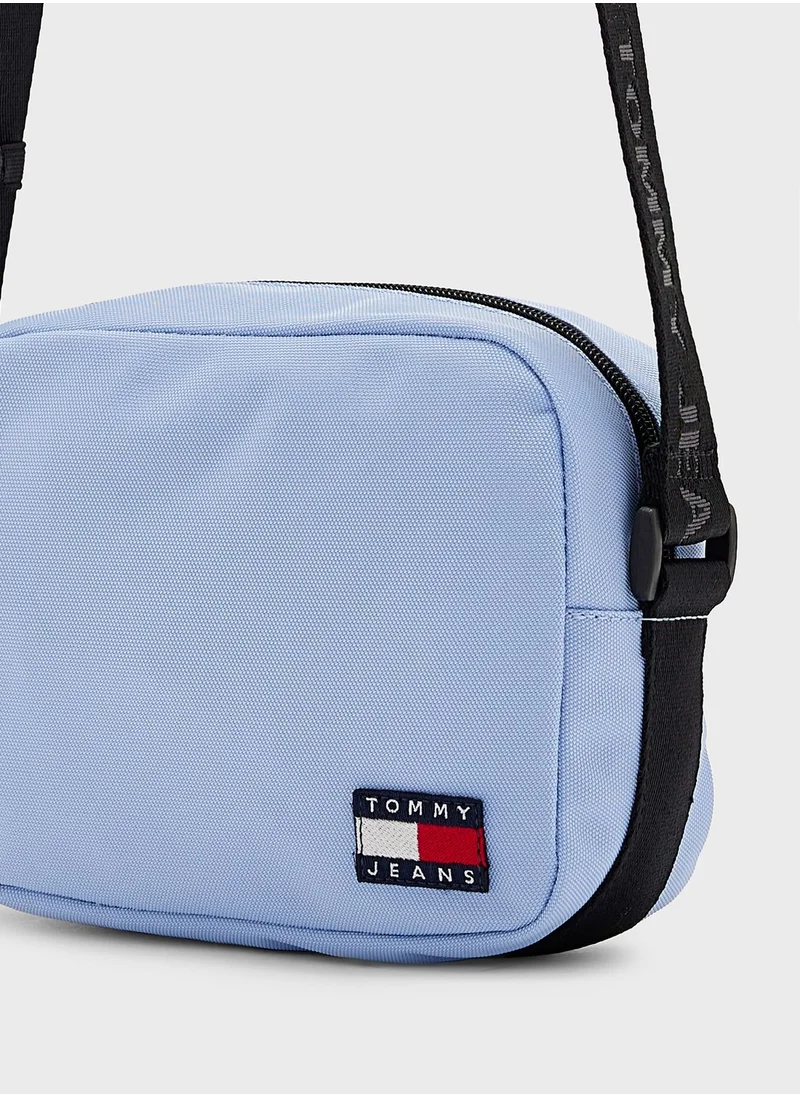 TOMMY JEANS Essential Daily Crossbody Bag