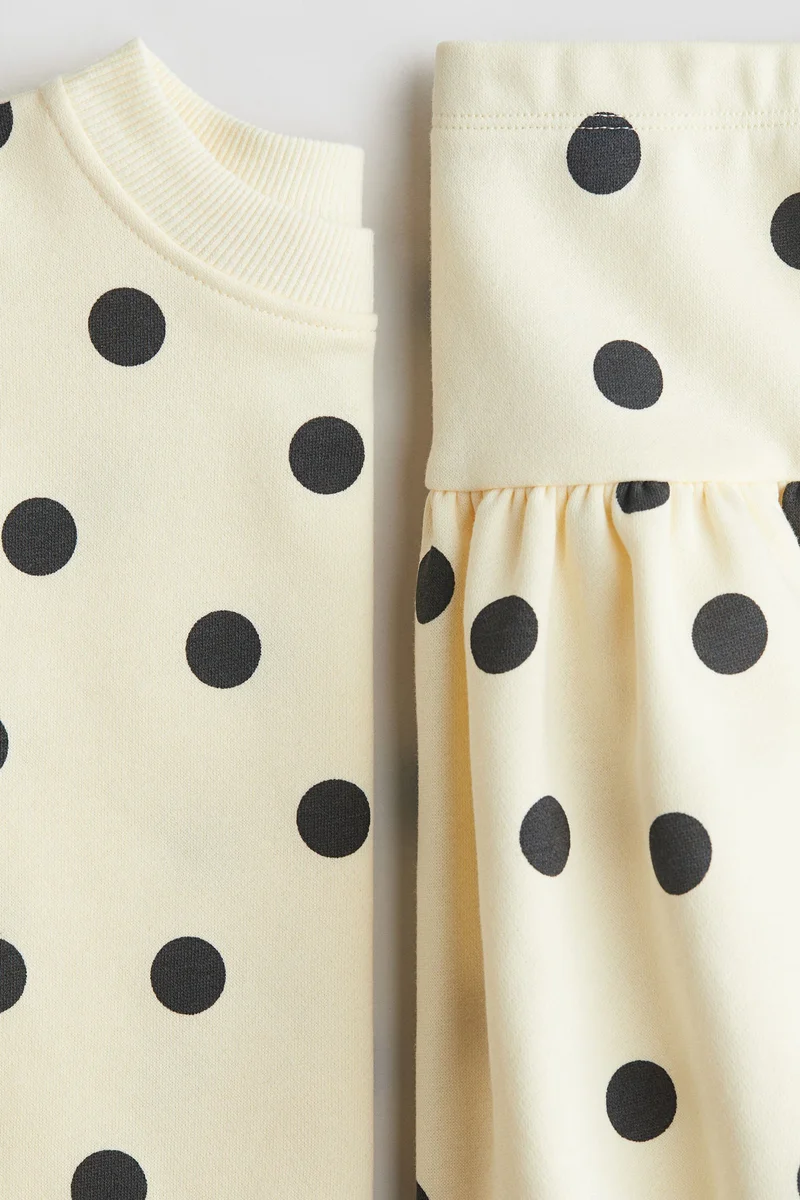 اتش اند ام 2-piece sweatshirt and skirt set