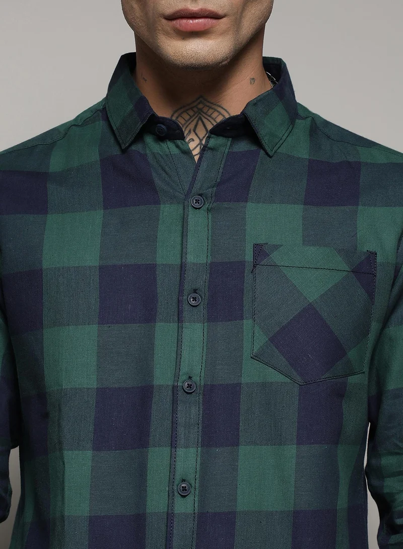 Campus Sutra Men's Navy Blue & Forest Green Buffalo Check Shirt