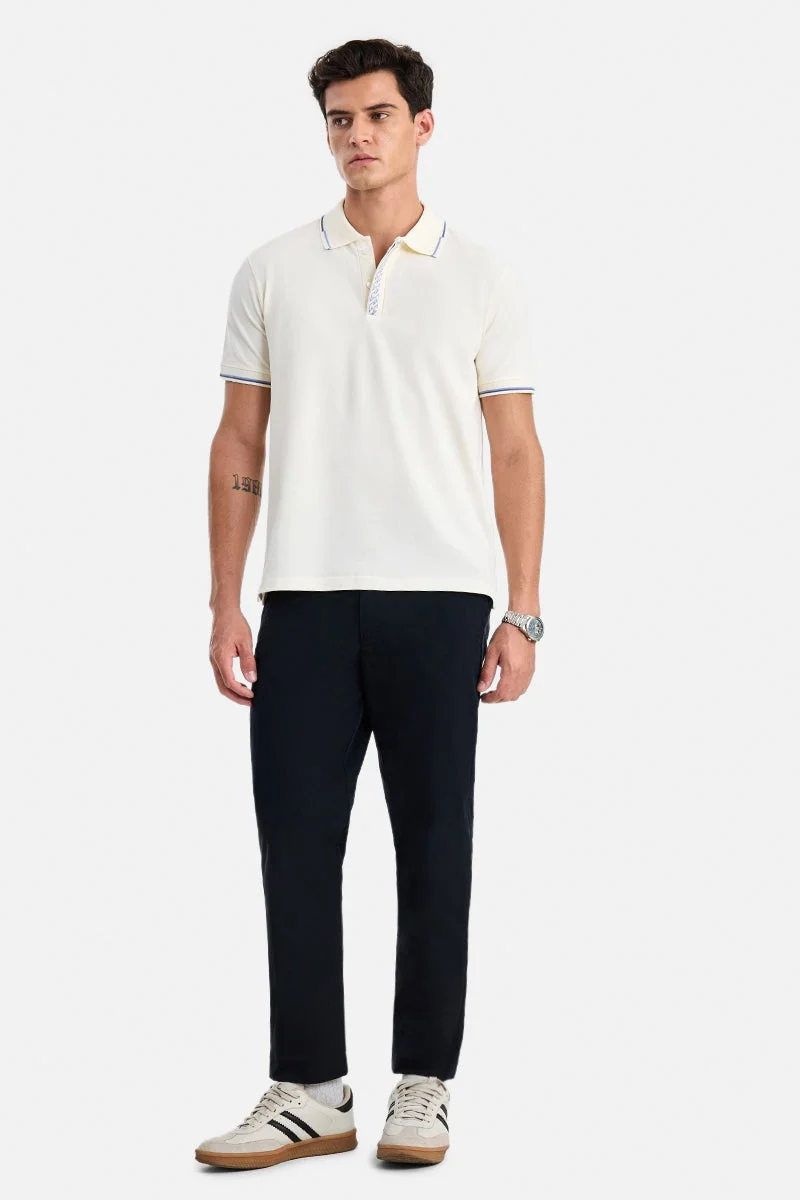 سنيتش Off White Solid Half Sleeve Regular Fit T-Shirt