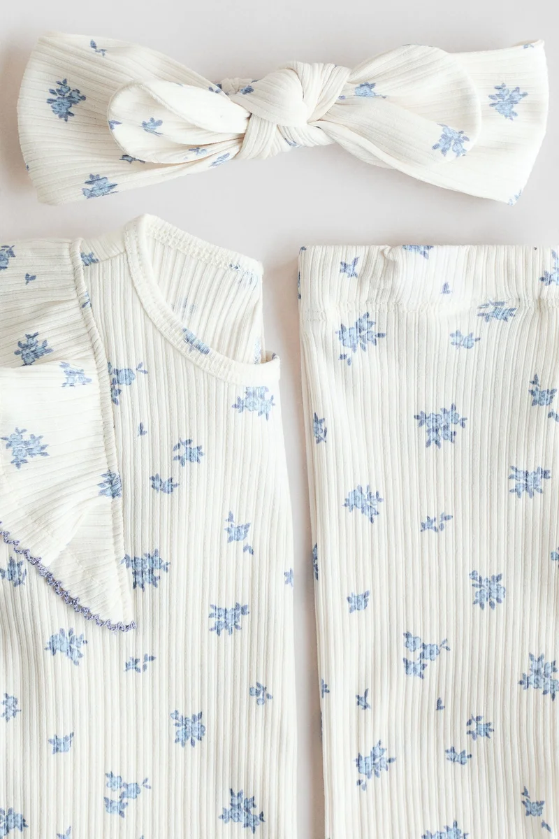 اتش اند ام طقم قطني من ثلاث قطع مُزين بطبعة