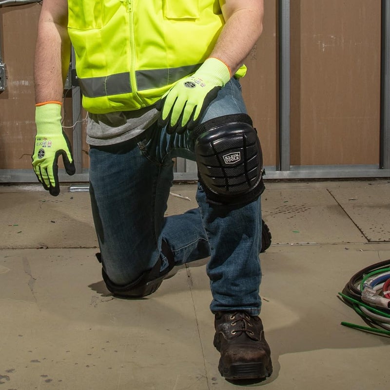 Klein Tools 60184 Knee Pads, Lightweight Gel Knee Pads with Slip Resistant Rubber Caps and Adjustable Straps, Great for Construction, Black - Image 3