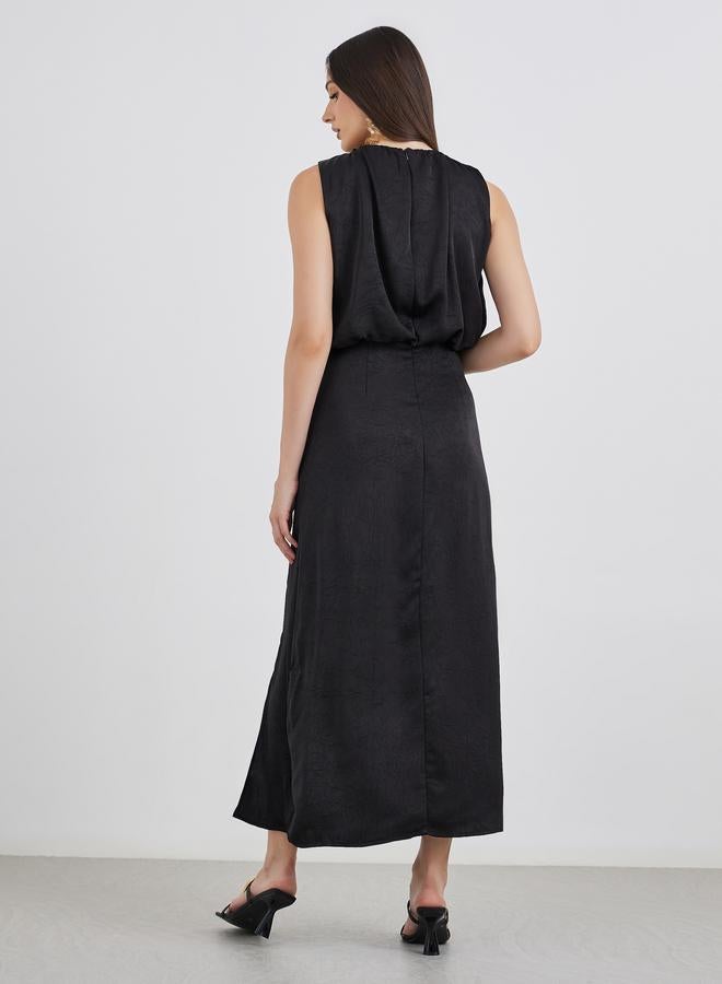 ستايلي فستان طويل بتفاصيل مُجمعة بدون أكمام - Image 5