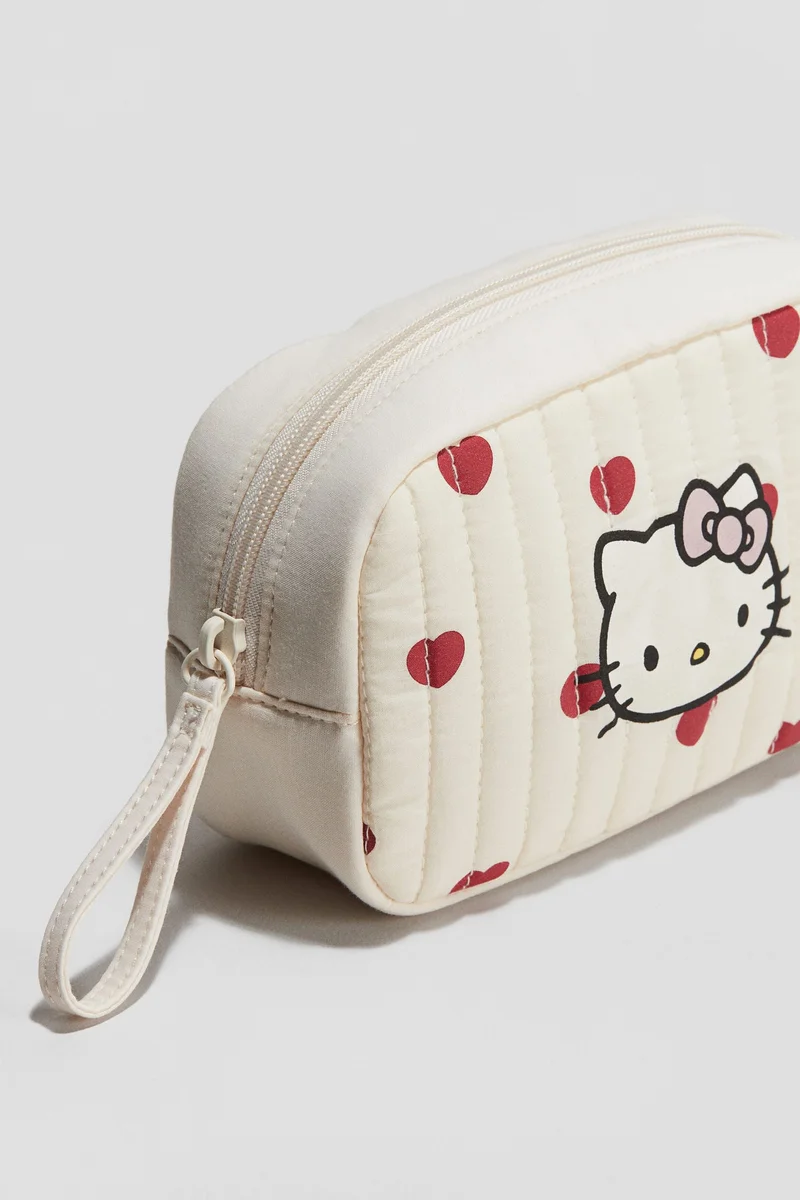 H&M Printed wash bag