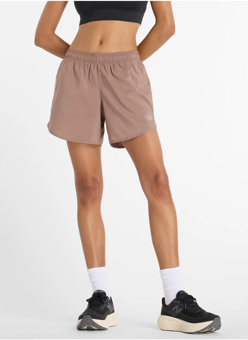نيو بالانس 5" Essentials Shorts