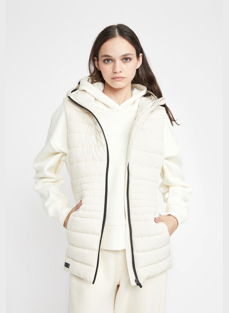 DeFacto Water-Repellent Slim Fit Hooded Sport Puffer Vest - Image 1