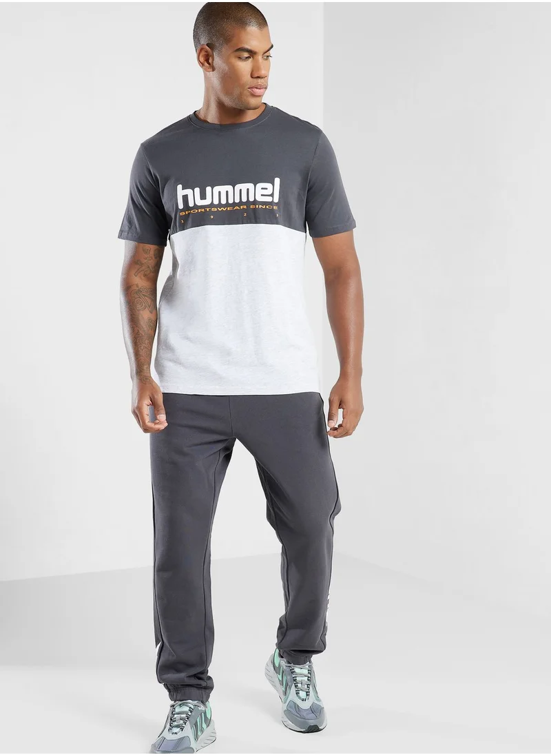 Hummel Legacy Manfred T-Shirt