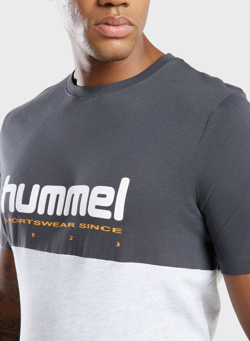 هامل تيشيرت بشعار الماركة - Image 3