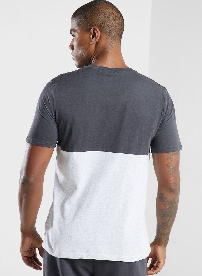 هامل تيشيرت بشعار الماركة - Image 2