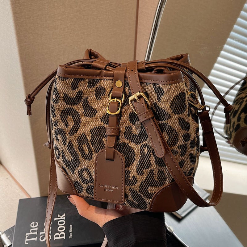 Small Bag Women'S 2024 Winter New Fashionable Drawstring Leopard-Print Water One-Shoulder Bucket Bag All-Match Large Capacity Crosbody Bag - Image 2