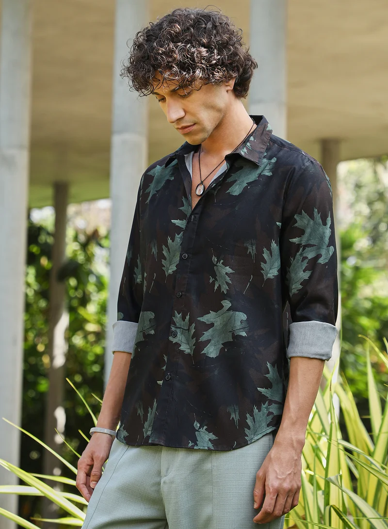 Campus Sutra Men's Coffee Brown & Forest Green Fall Foliage Shirt