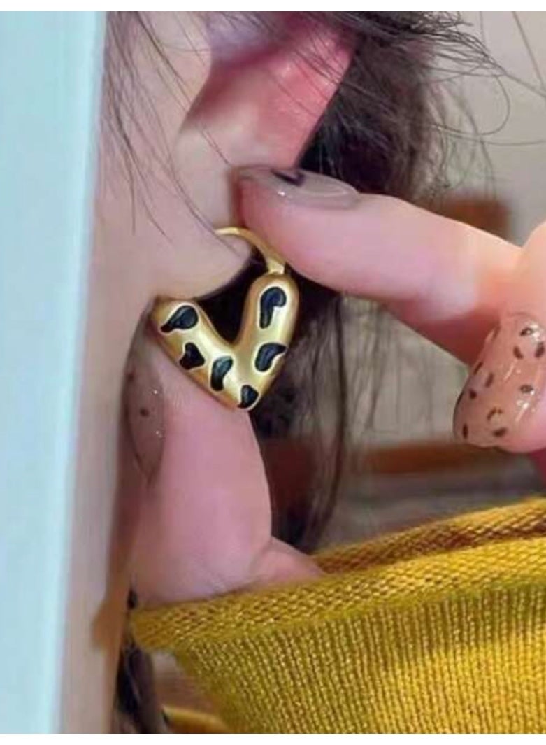 Dangle Charms Trendy And Elegant Earrings For Women - Image 3