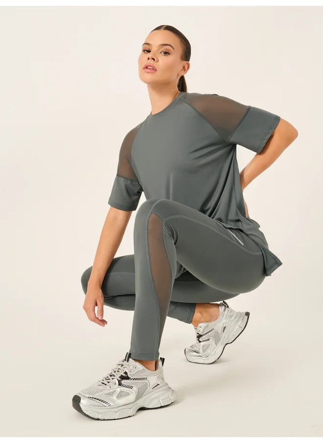 Styli Styli Active Pack of 3 - Shoulder Mesh Detail Top, Back Dual Tear Drop Sports Bra and Leggings