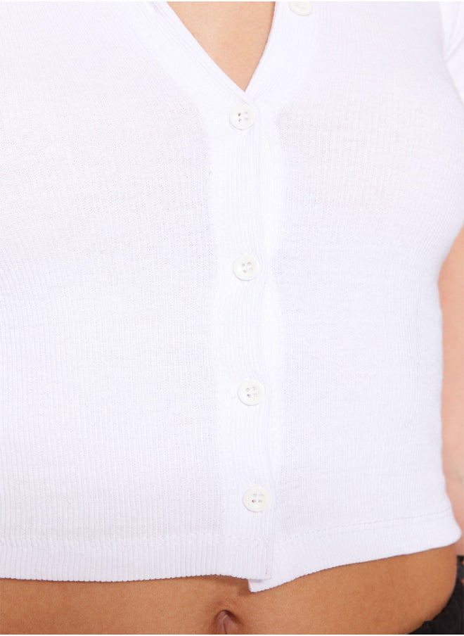 trendyol - White Button Detail Fitted/Situated Crop Polo Neck Ribbed Stretch Knit Blouse TWOSS23BZ00537 - Image 1