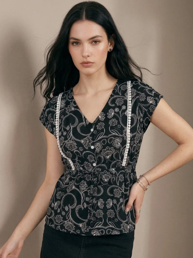 Outzidr  Black Floral Print Top for Women | Best Price UAE