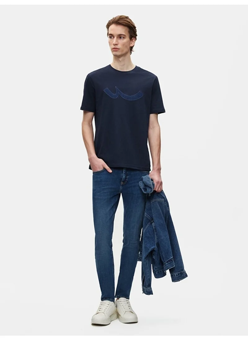 ال تي بي White T-Shirt