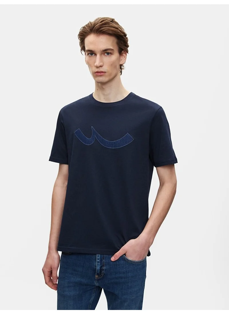 ال تي بي White T-Shirt