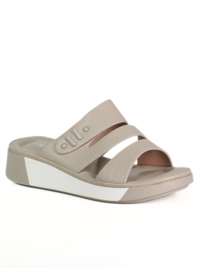 SD.Felano Women’s Flat Comfort Sandals | Soft Cushioned Footbed | Lightweight Everyday Sandals | Easy Slip-On Design | Supportive Sole For Daily Wear | Casual Walking Sandals For Women - Image 1