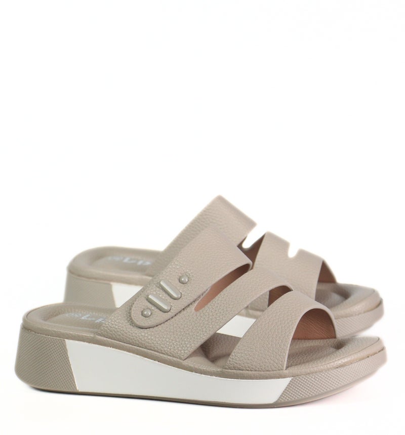 SD.Felano Women’s Flat Comfort Sandals | Soft Cushioned Footbed | Lightweight Everyday Sandals | Easy Slip-On Design | Supportive Sole For Daily Wear | Casual Walking Sandals For Women - Image 2