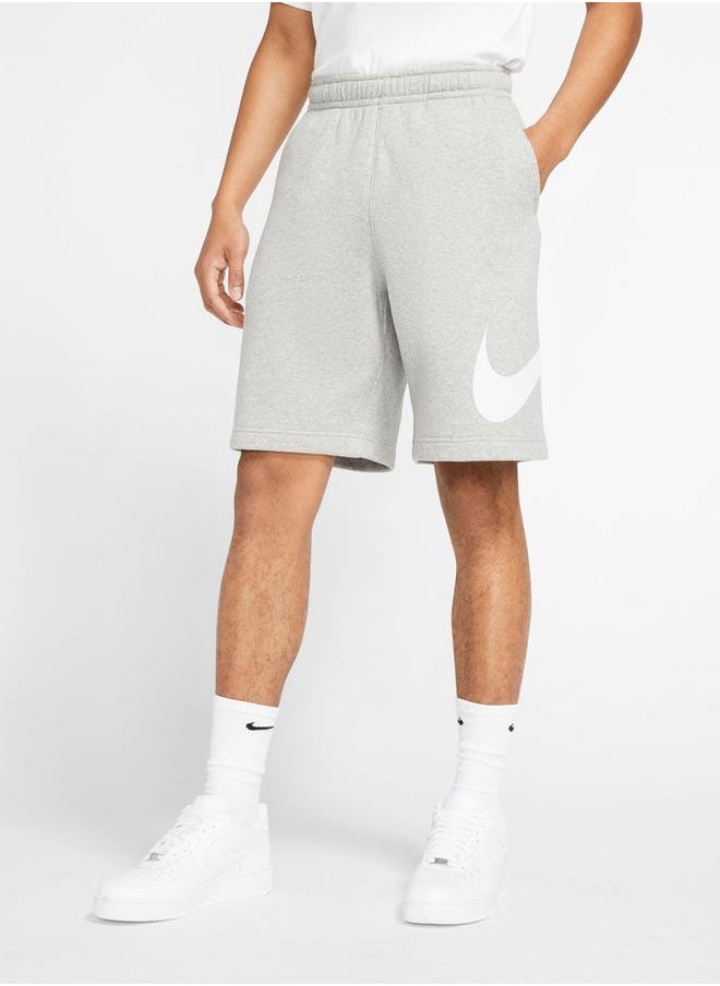 Nike سروال قصير بشعار سويش لنادي الرياضة  - Image 1