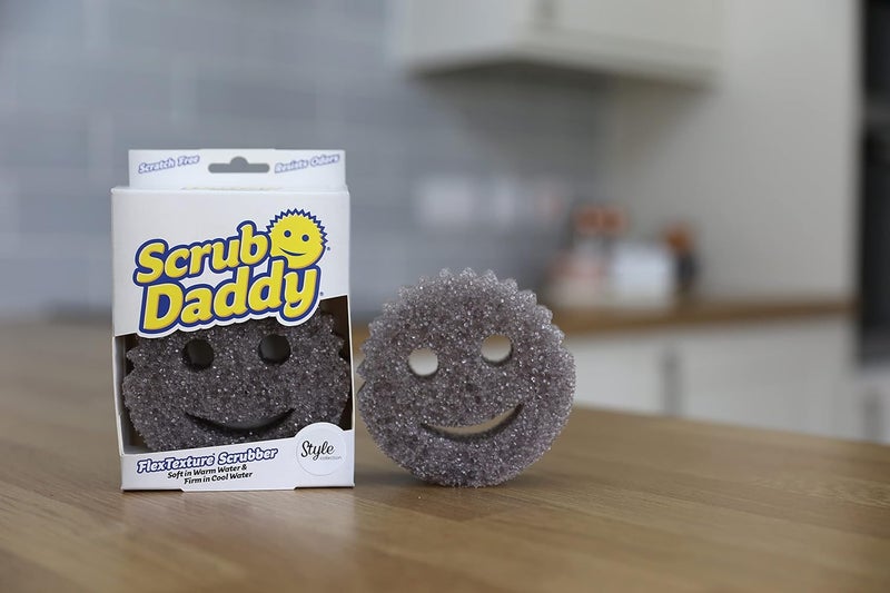سكراب دادي فرشاة غسيل الأطباق على طراز Scrub Daddy، فرشايات بوجوه مبتسمة للتنظيف وغسيل الأواني – أدوات لا تخدش الأسطح في المطبخ، بنسيج مرن وقوي وناعم، لون رمادي - Image 2
