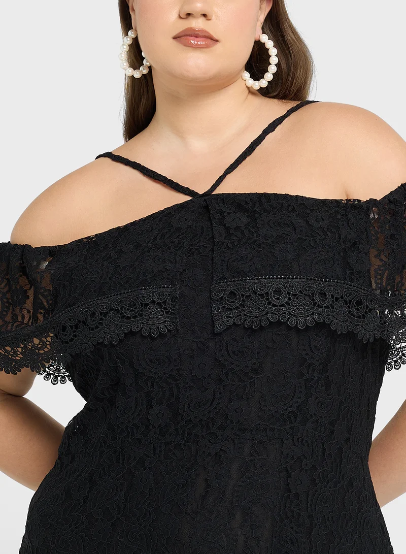 ايلا بلس Lace Off-Shoulder Dress