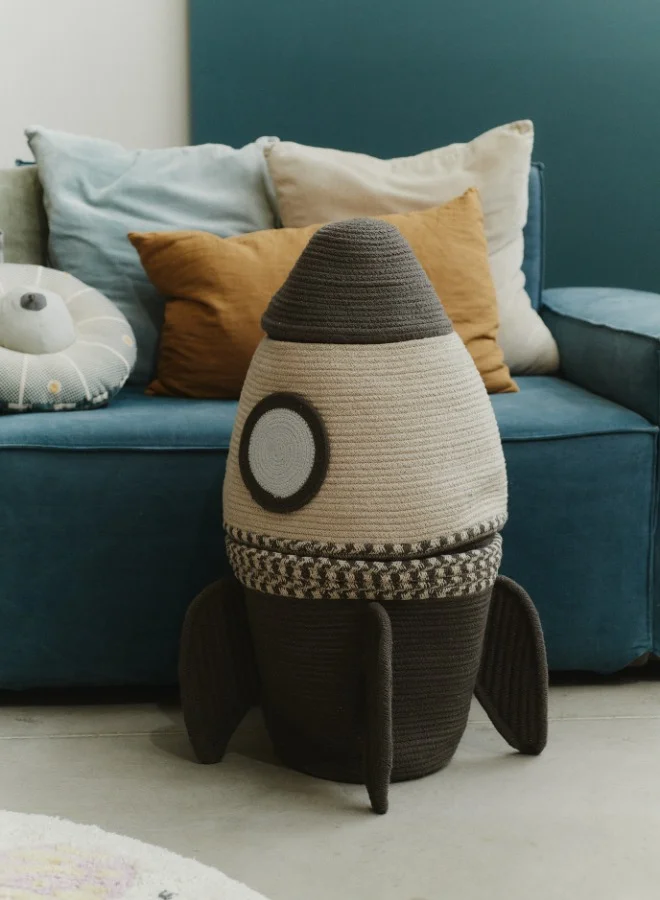 لورينا كانالز سلة صاروخ عملاق