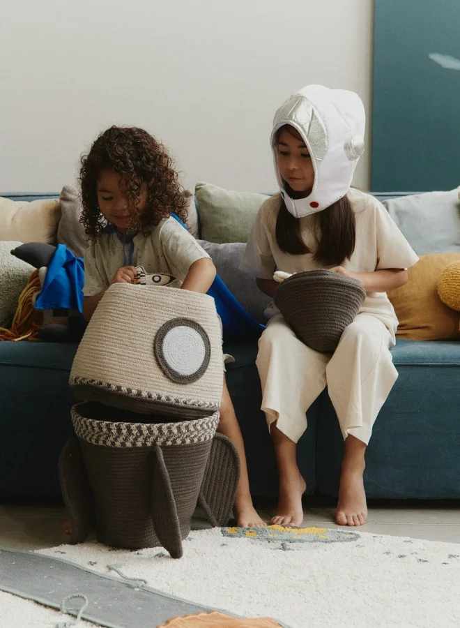 لورينا كانالز سلة صاروخ عملاق