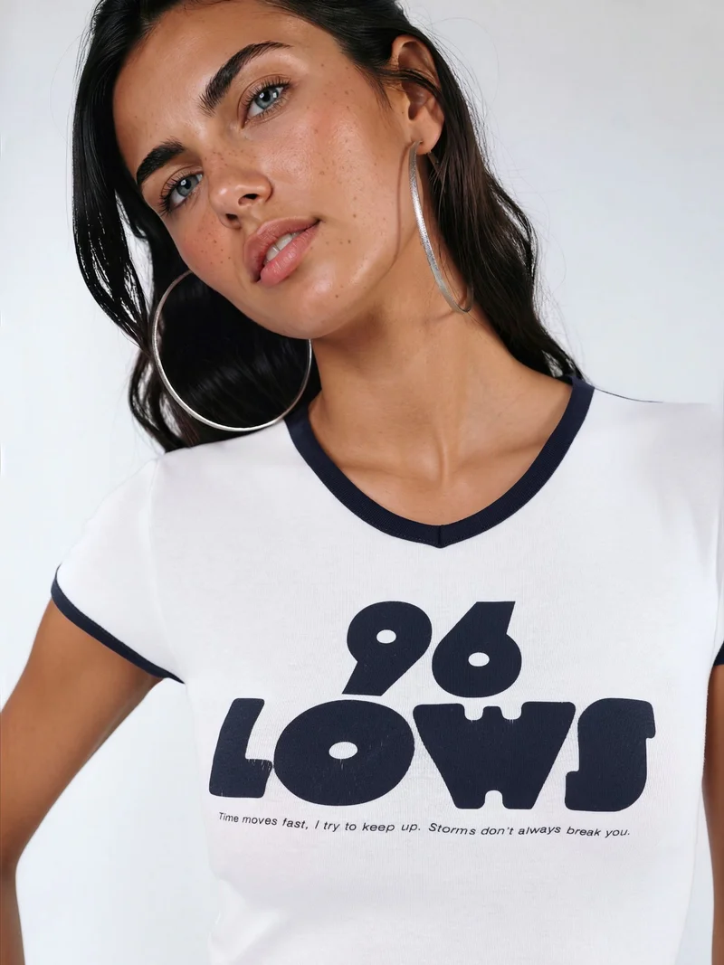 بوسيم BUSEM Contrast Binding V-Neck Printed T-Shirt