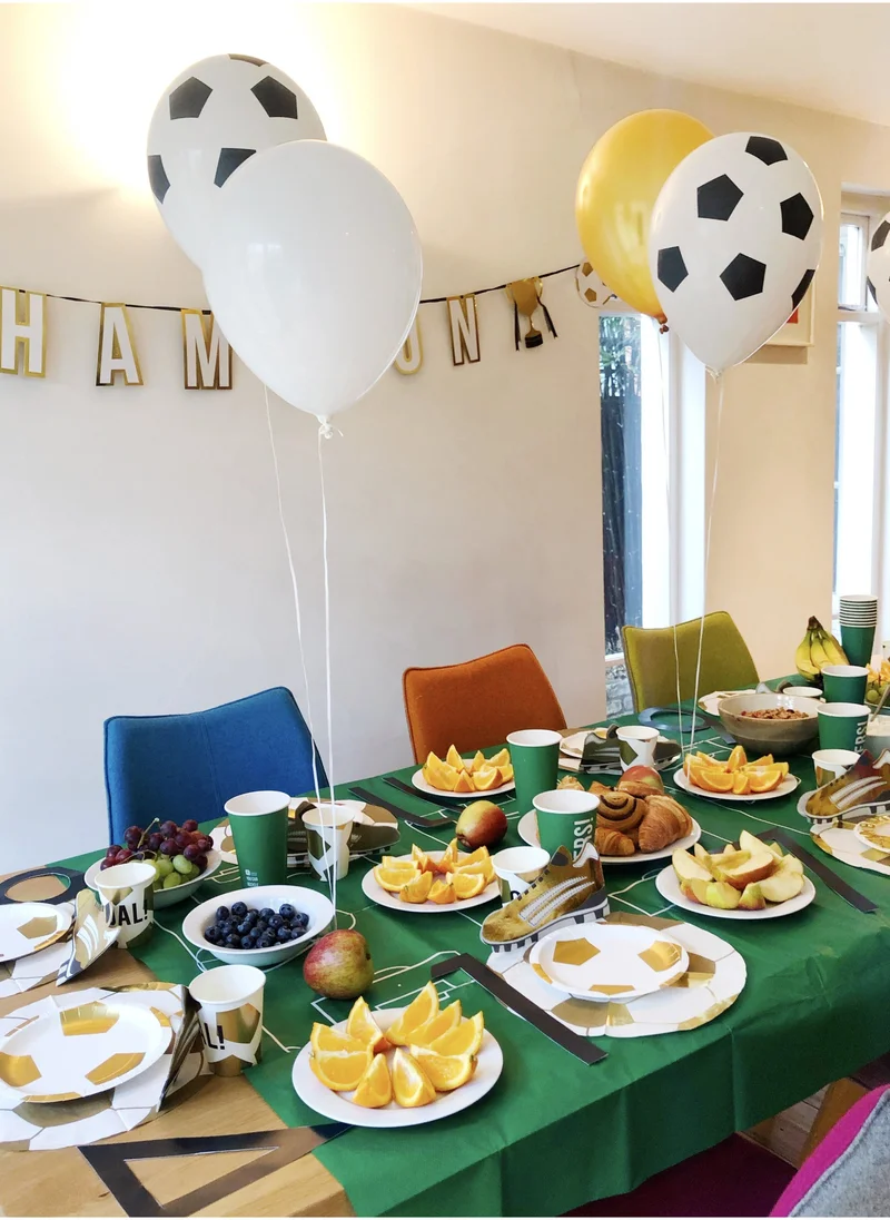 توكينج تيبلز Football Party Foil Napkins
