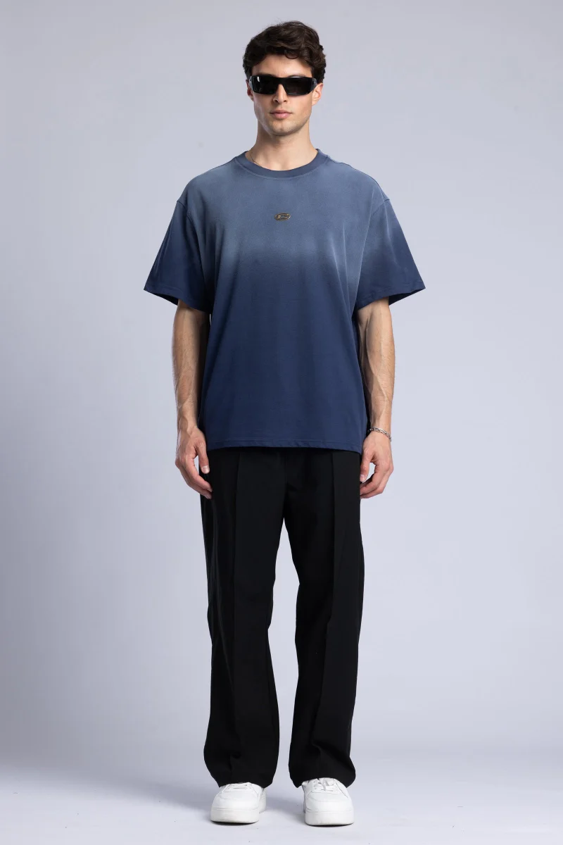 كاتش تيشيرت مغسول بشعار معدني