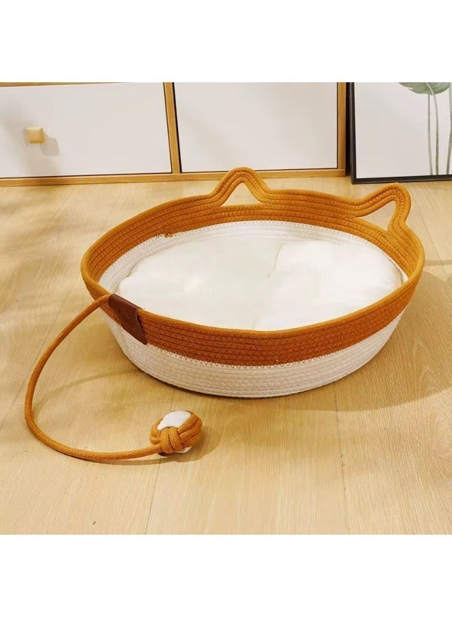 سرير قطط وكلاب صغيره فاخر على شكل سلة بأذنَي قط، مصنوع من حبال قطنية متينة، تصميم دافئ ومريح للاستخدام داخل المنزل، مزود بوسادة قطنية ناعمة قابلة للإزالة والغسل، حبل لعب مدمج للتسلية، قاعدة ثابتة وغير قابلة للانزلاق، مناسب للقطط الكبيرة والمتوسطة والكلاب الصغيرة، سرير نوم مريح وعملي للحيوانات الأليفة، قابل للحمل ويُحافظ على شكله، مثالي لغرف النوم وغرف المعيشة. - Image 3