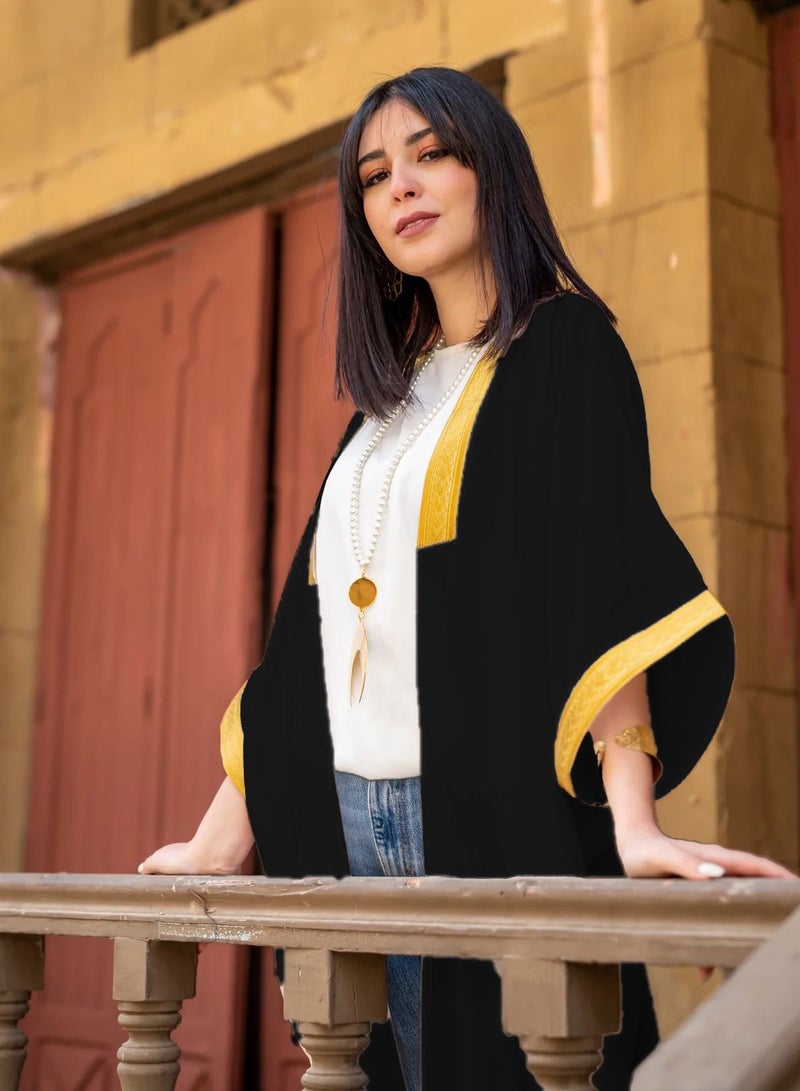 صن سيت قفطان شيفون للنساء من صن سيت عباره عن عبايه مطعمة بجبير ذهبي - أسود - Image 1